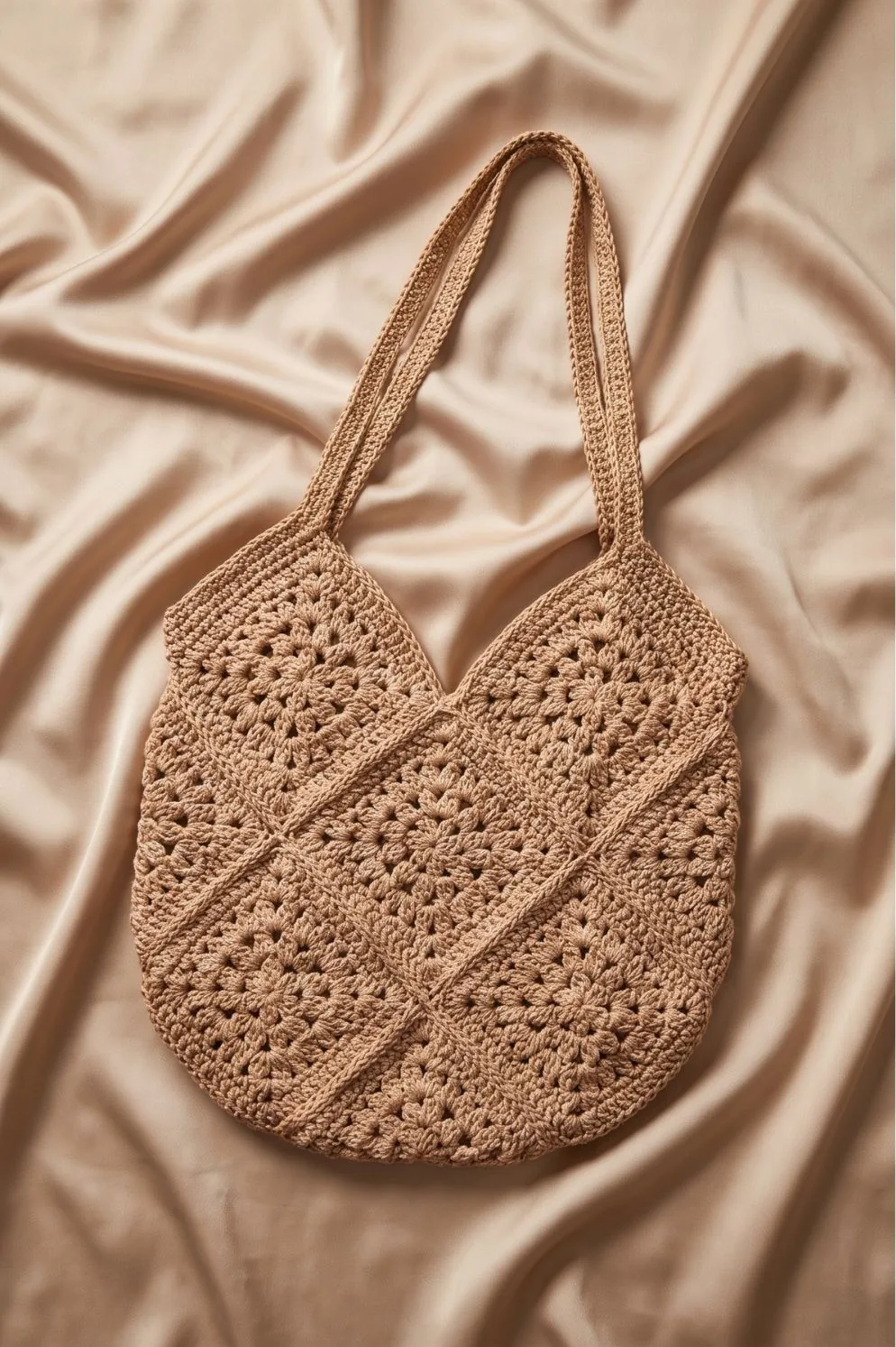 شنطة كروشيه مبطنة لون كاميل على قماش | Camel lined granny square crochet tote bag