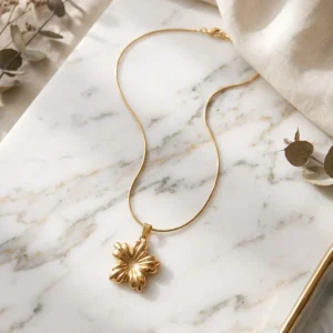 سلسلة ستانلس ستيل ذهبي بدلاية وردة / Gold Stainless Steel Flower Pendant Necklace