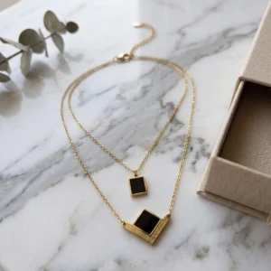 سلسلة طبقتين ستانلس ستيل ذهبي بدلايات مربعات سودا / Gold Stainless Steel Layered Necklace with Black Square Pendants